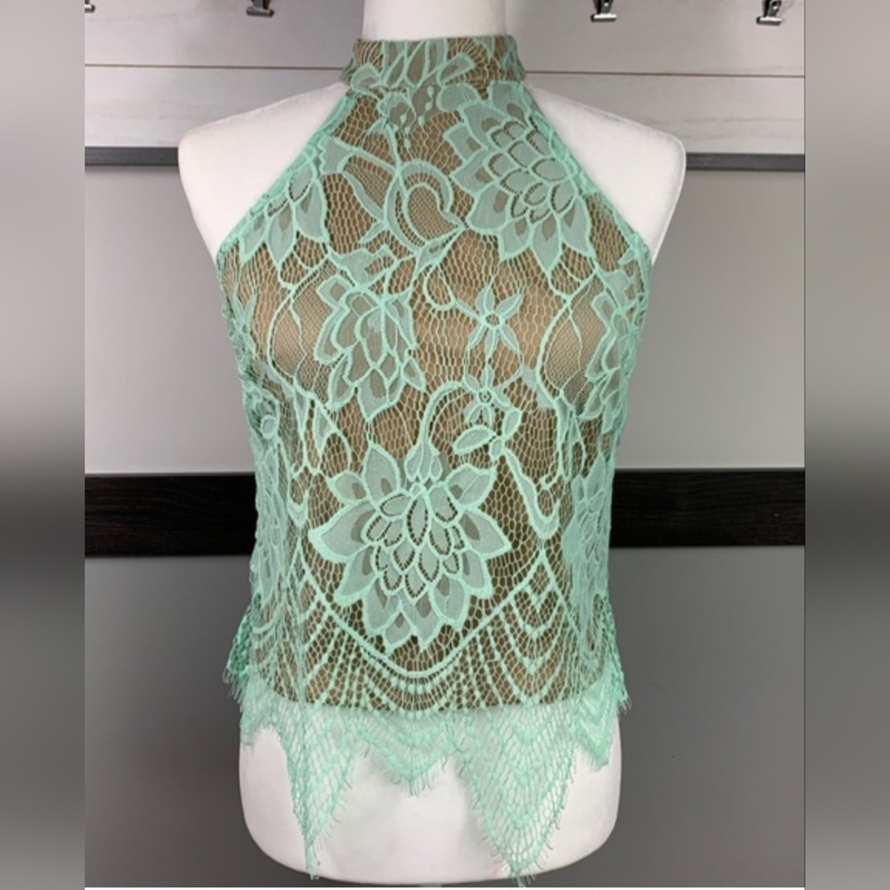 G By GUESS grecian neck knit crochet mint and tan